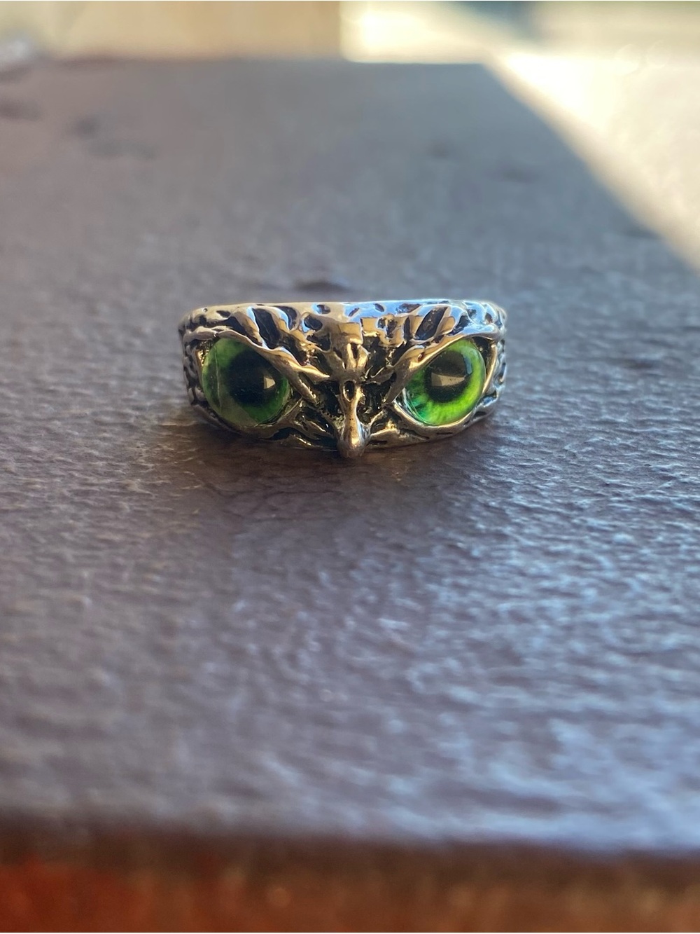 Stamped Sterling Silver 990 Vivid Green Eyed Owl Ring Size 8